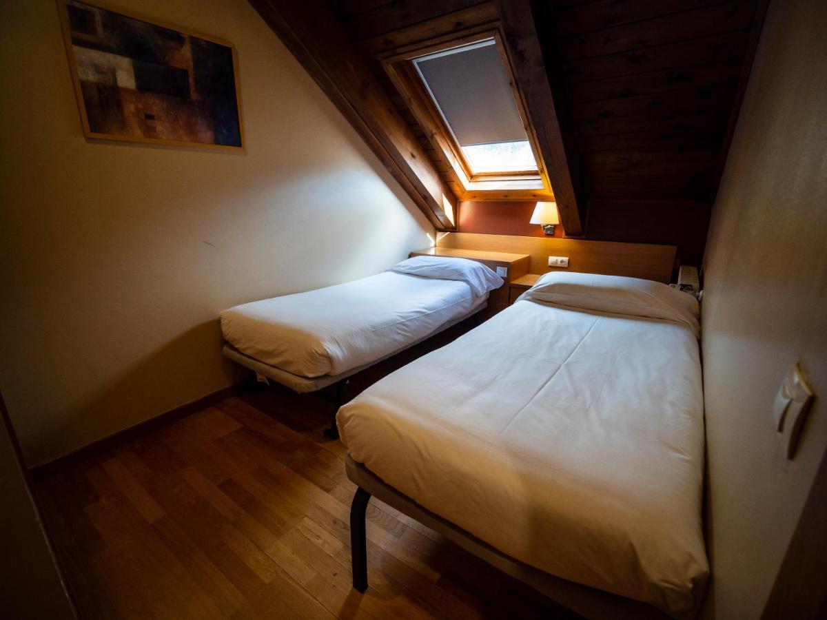 Aparthotel Siente Boi & Spa Pla de l'Ermita Eksteriør billede