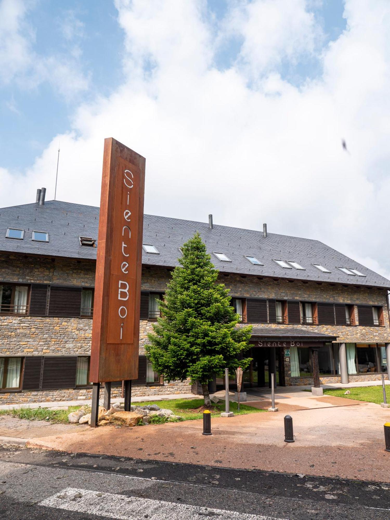 Aparthotel Siente Boi & Spa Pla de l'Ermita Eksteriør billede