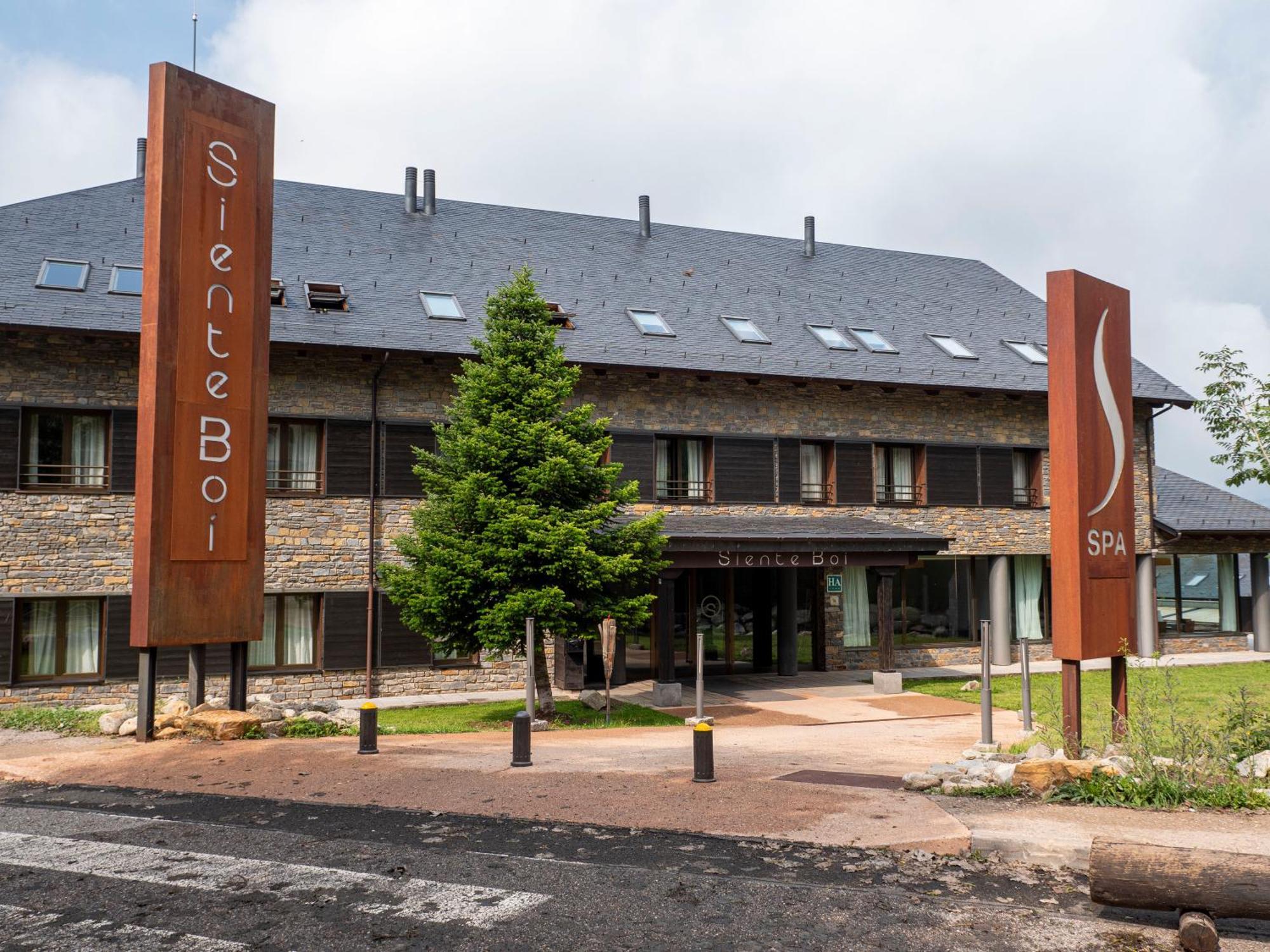 Aparthotel Siente Boi & Spa Pla de l'Ermita Eksteriør billede
