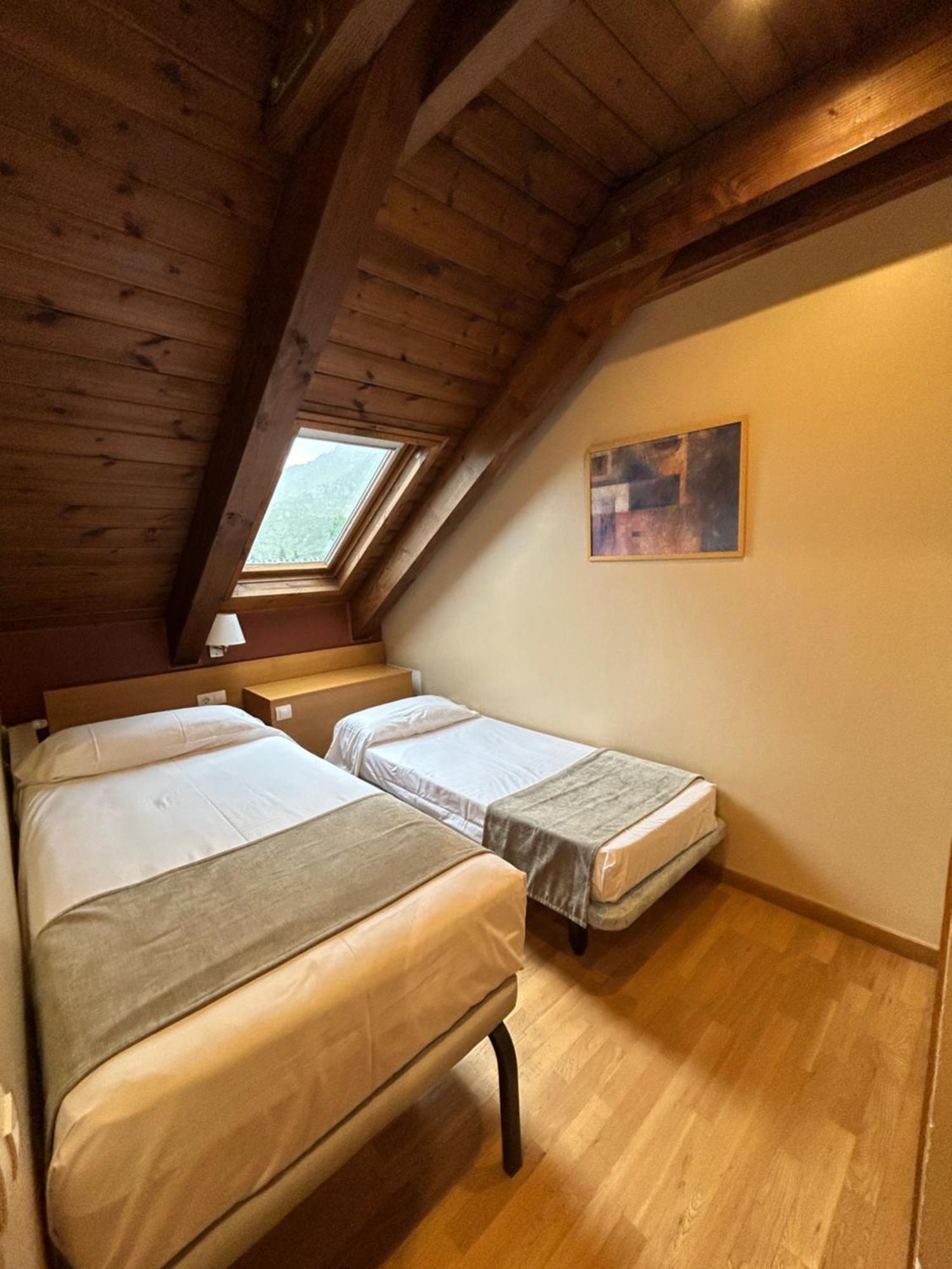 Aparthotel Siente Boi & Spa Pla de l'Ermita Eksteriør billede