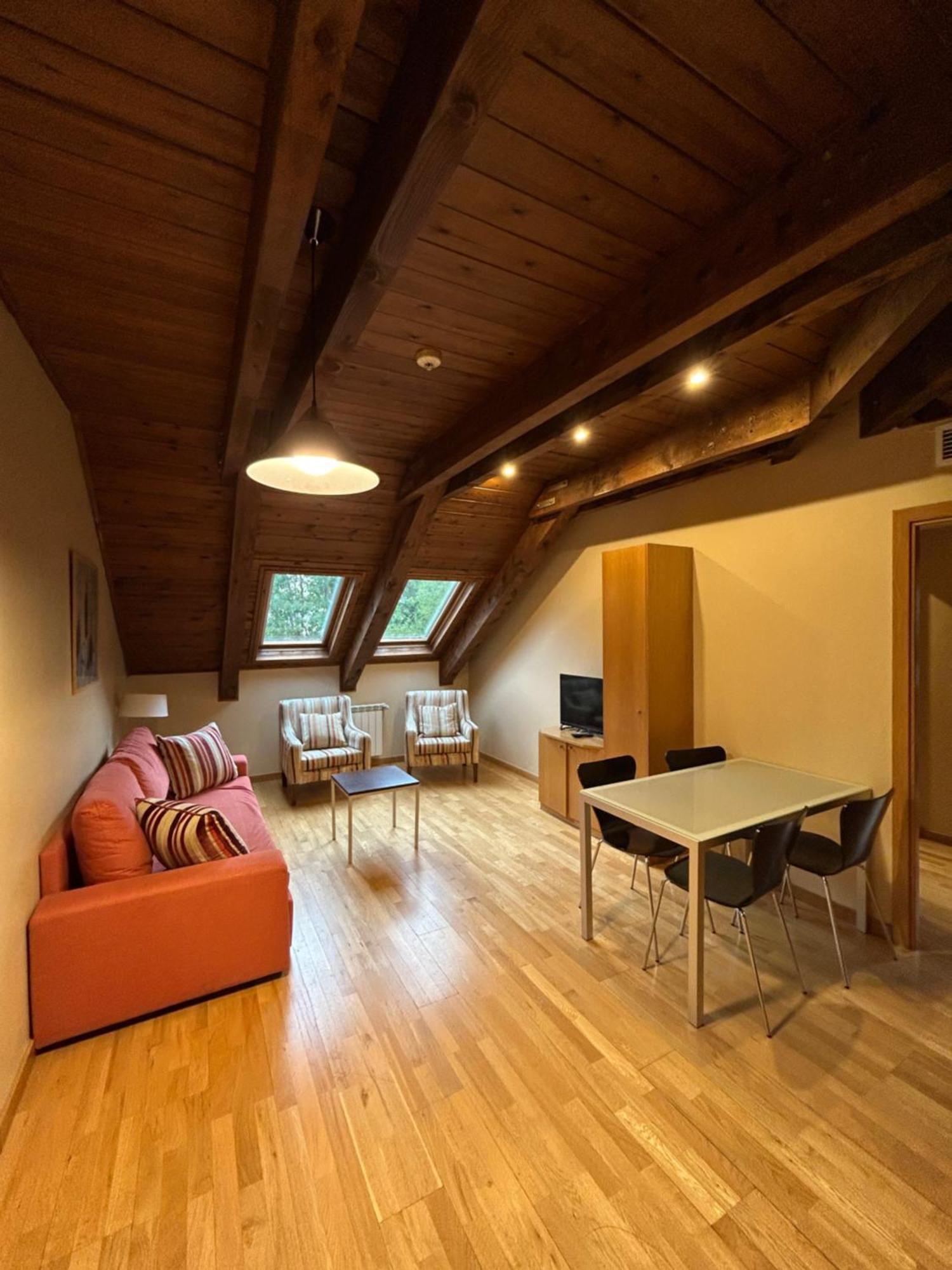 Aparthotel Siente Boi & Spa Pla de l'Ermita Eksteriør billede