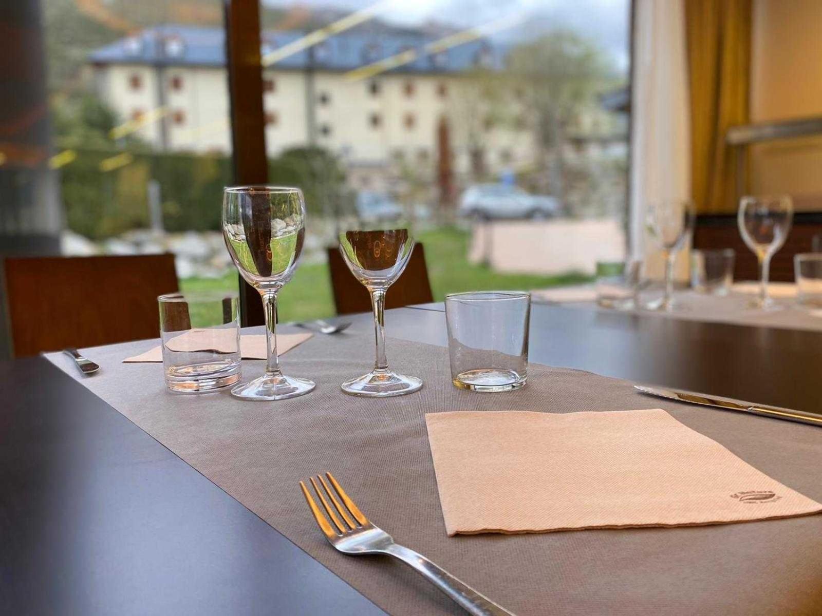 Aparthotel Siente Boi & Spa Pla de l'Ermita Eksteriør billede